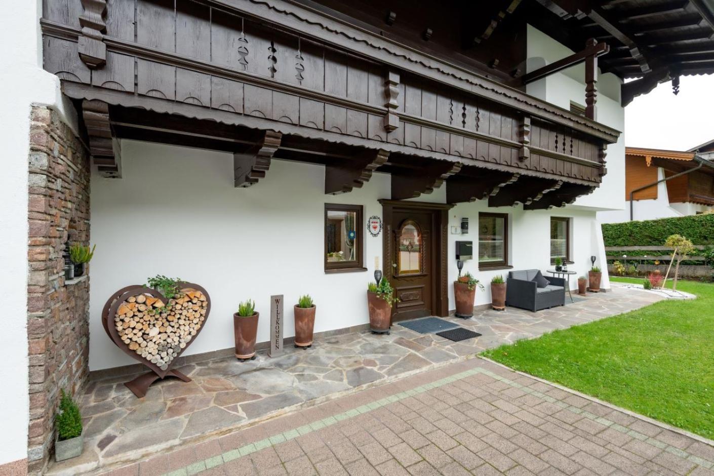 Ferienwohnung Haus Schroll Ried im Zillertal Exterior foto
