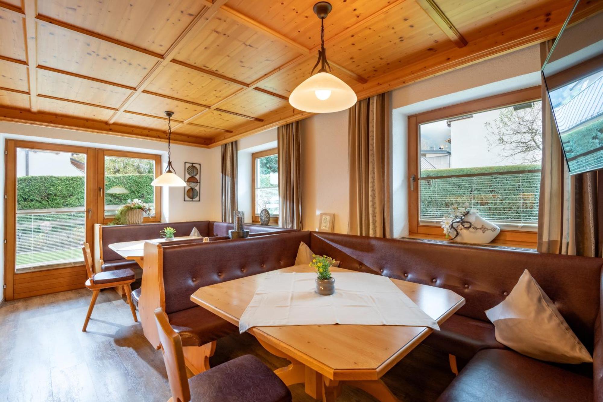 Ferienwohnung Haus Schroll Ried im Zillertal Exterior foto