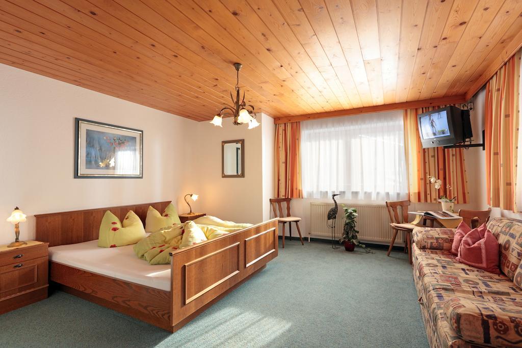 Ferienwohnung Haus Schroll Ried im Zillertal Zimmer foto